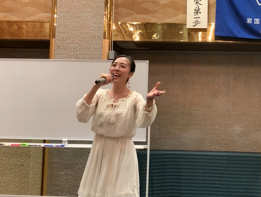 第5回 Ms 講師 スマイリングワールド 代表 さあな 氏 テーマ 愛と笑顔を広げる表現 山口県倫理法人会